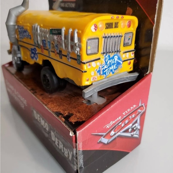 Disney Pixar Chomp & Chase Miss Fritter Cars 3 - Picture 3 of 5